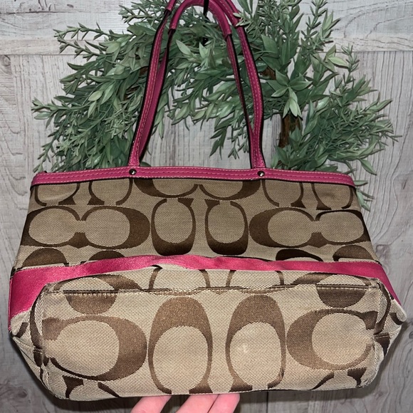 COACH F13548 - Legacy Signature Canvas Brown Pink Y2K Authentic Shoulder Tote - Picture 6 of 13